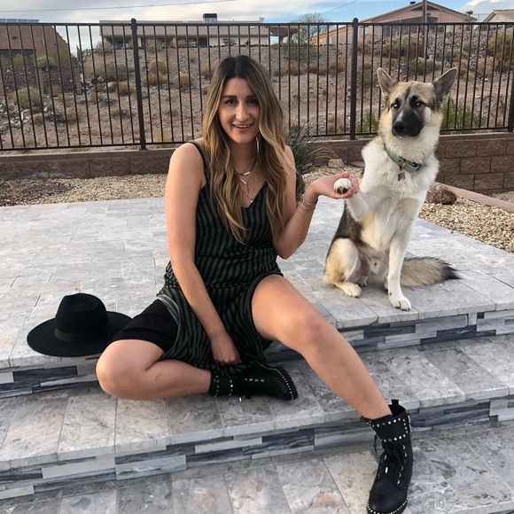 Sage Dress - Picture 2 of 4